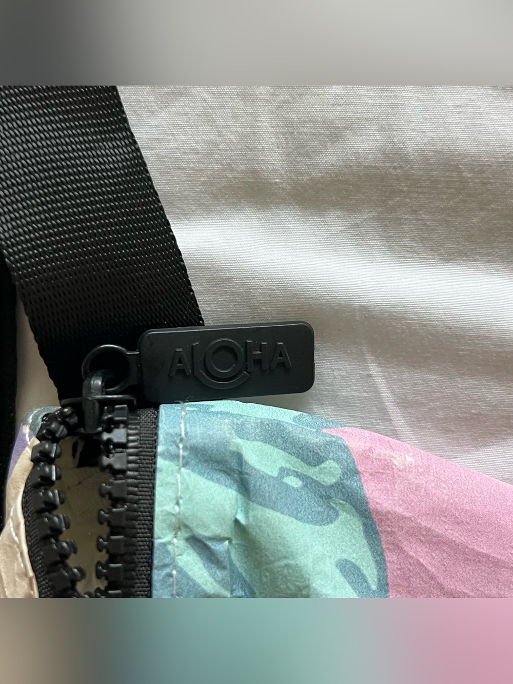 Aloha Collection Mini Hip Pack - Picture 4 of 4